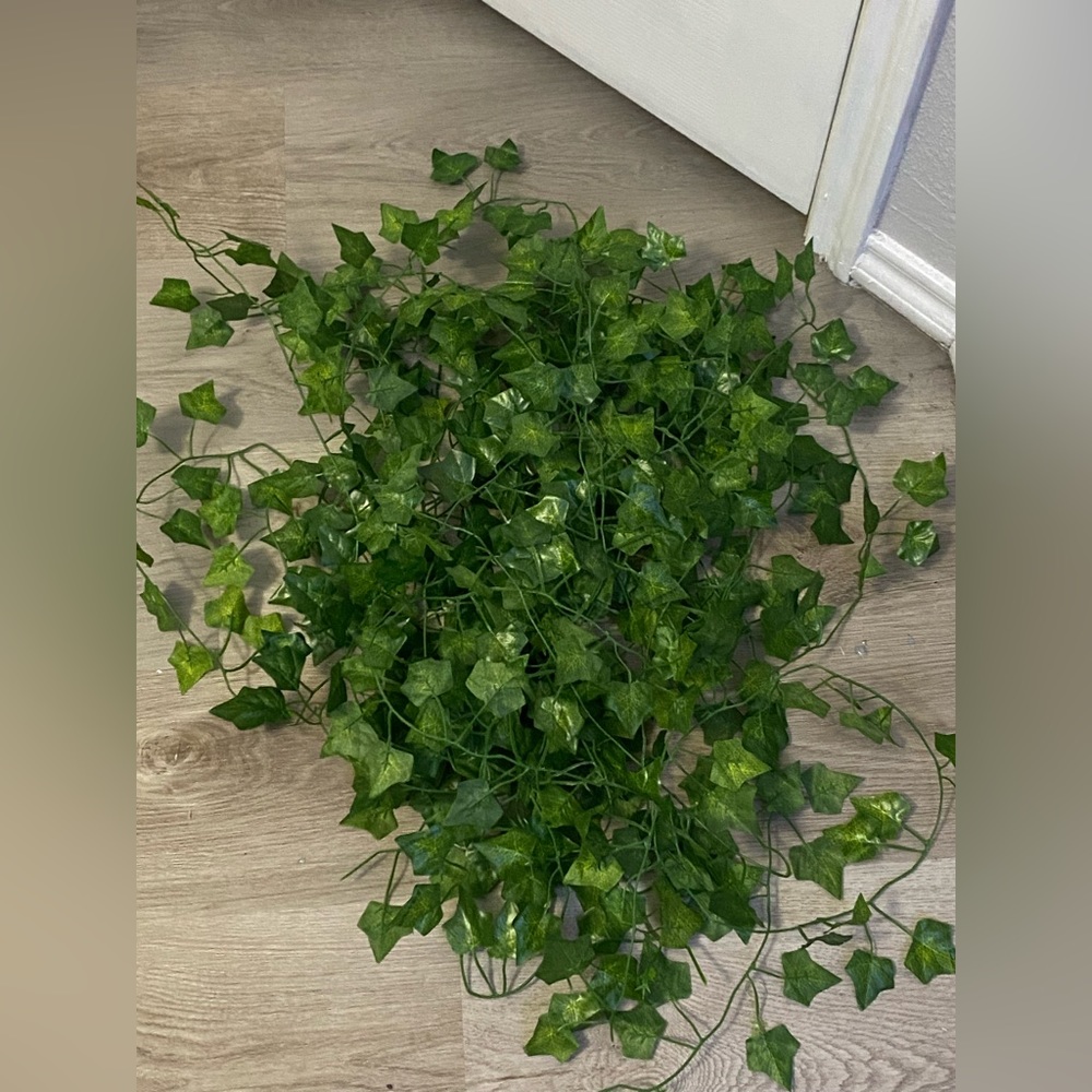 fake vines